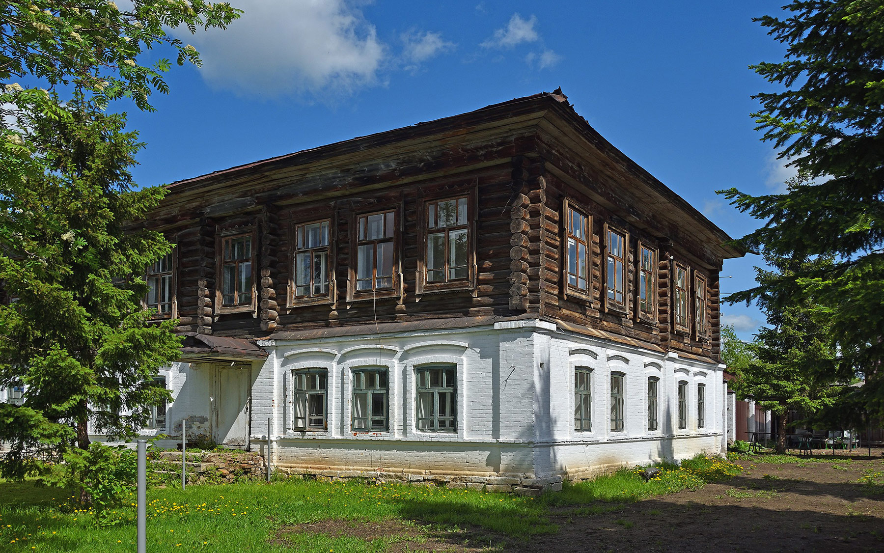 Верхотурье (Verkhoturye, Intercession Monastery hotel)